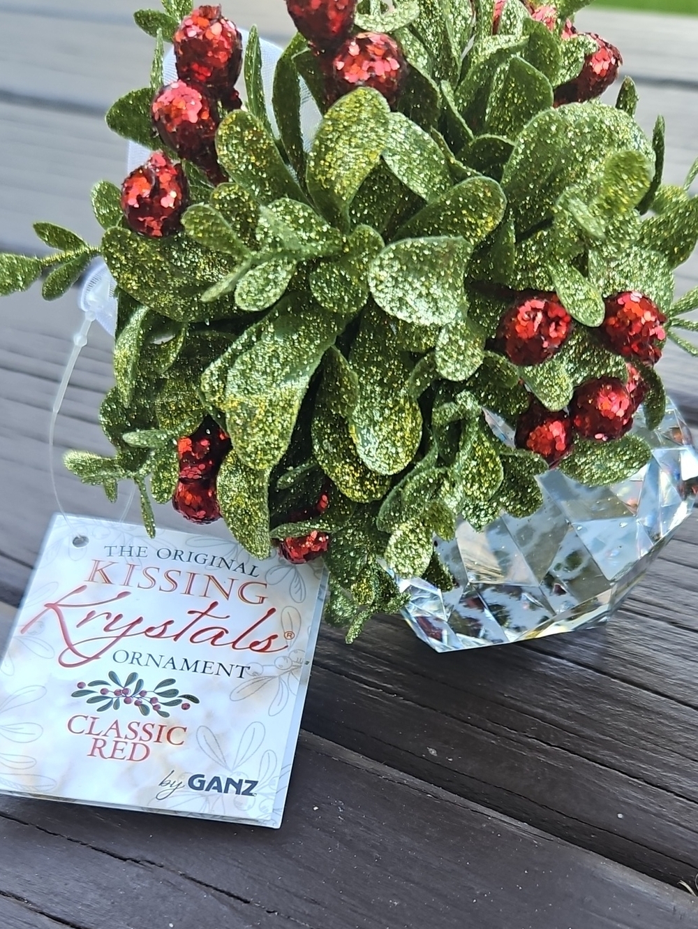 GANZ Glittering Green Kissing Krystals Ornament with Red Berries, NWT